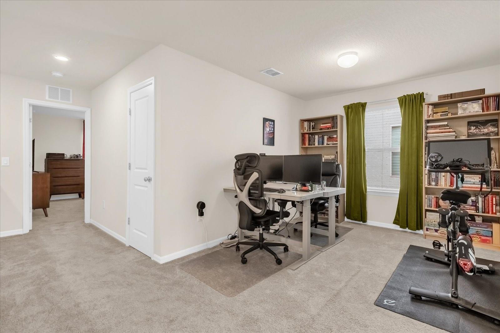 Image 18 of 34 For 5090 Caspian Street