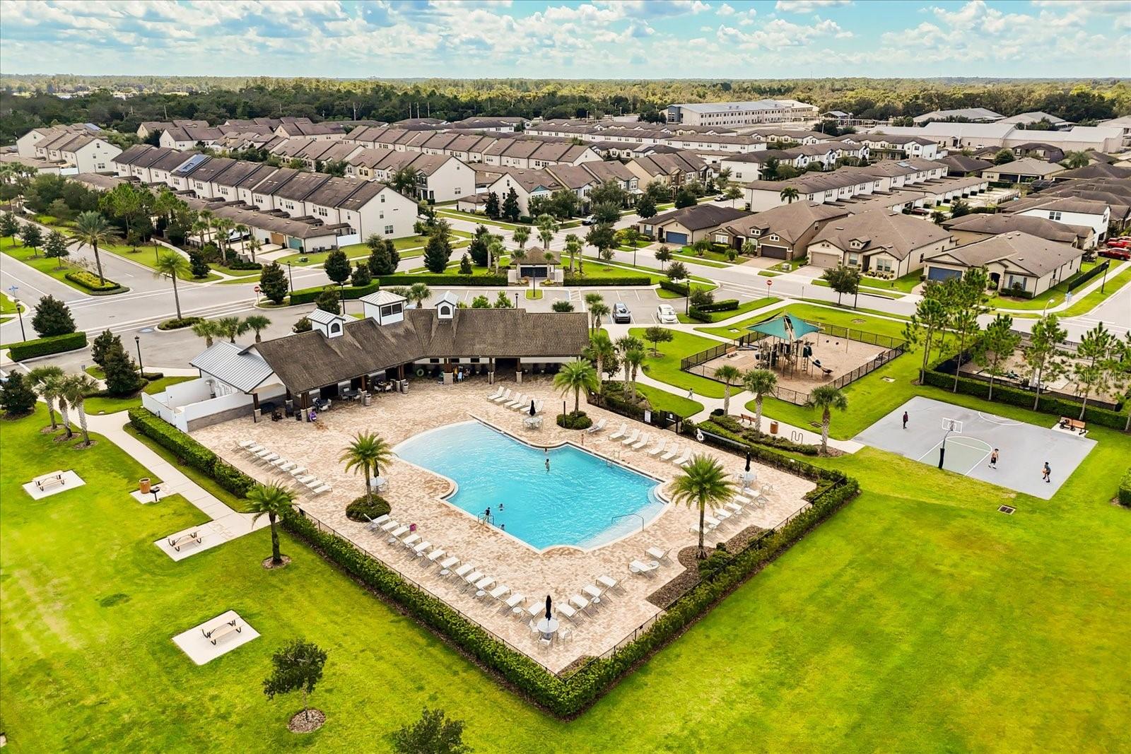 Image 32 of 34 For 5090 Caspian Street