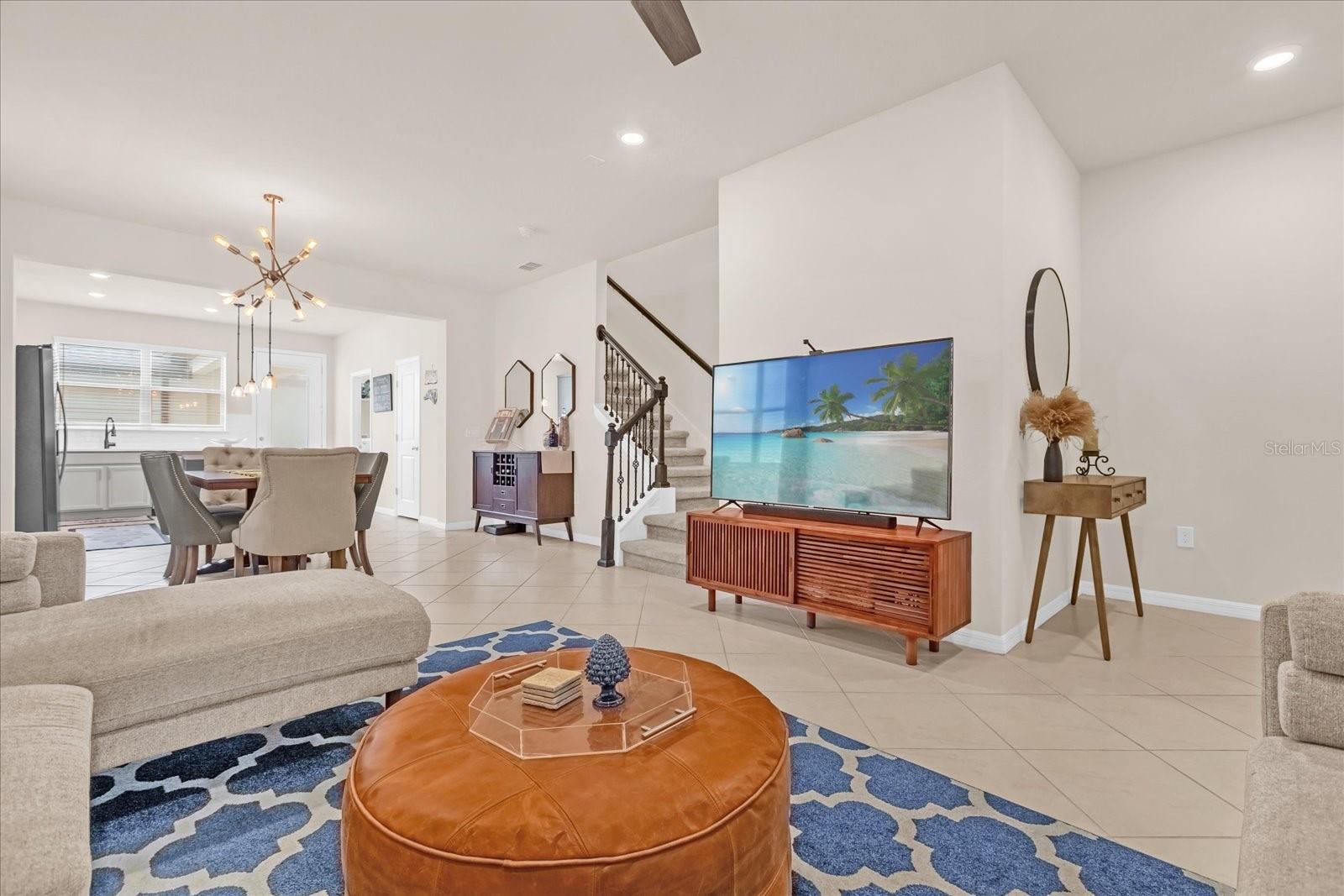 Image 4 of 34 For 5090 Caspian Street