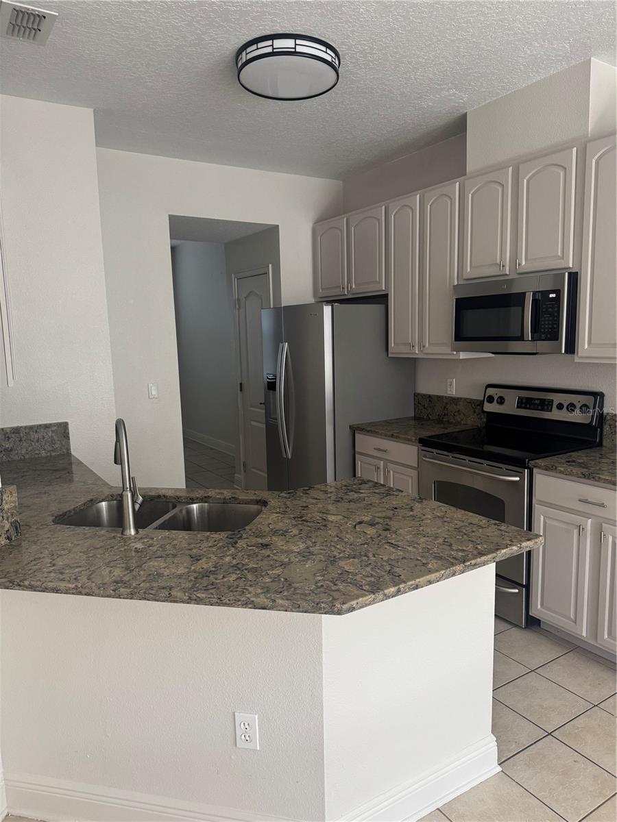 Image 4 of 15 For 12976 Borland Street