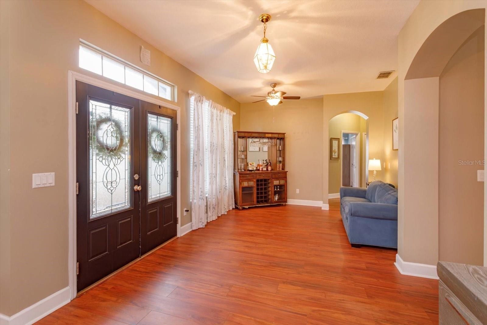 Image 2 of 25 For 1816 Sparkling Water Circle