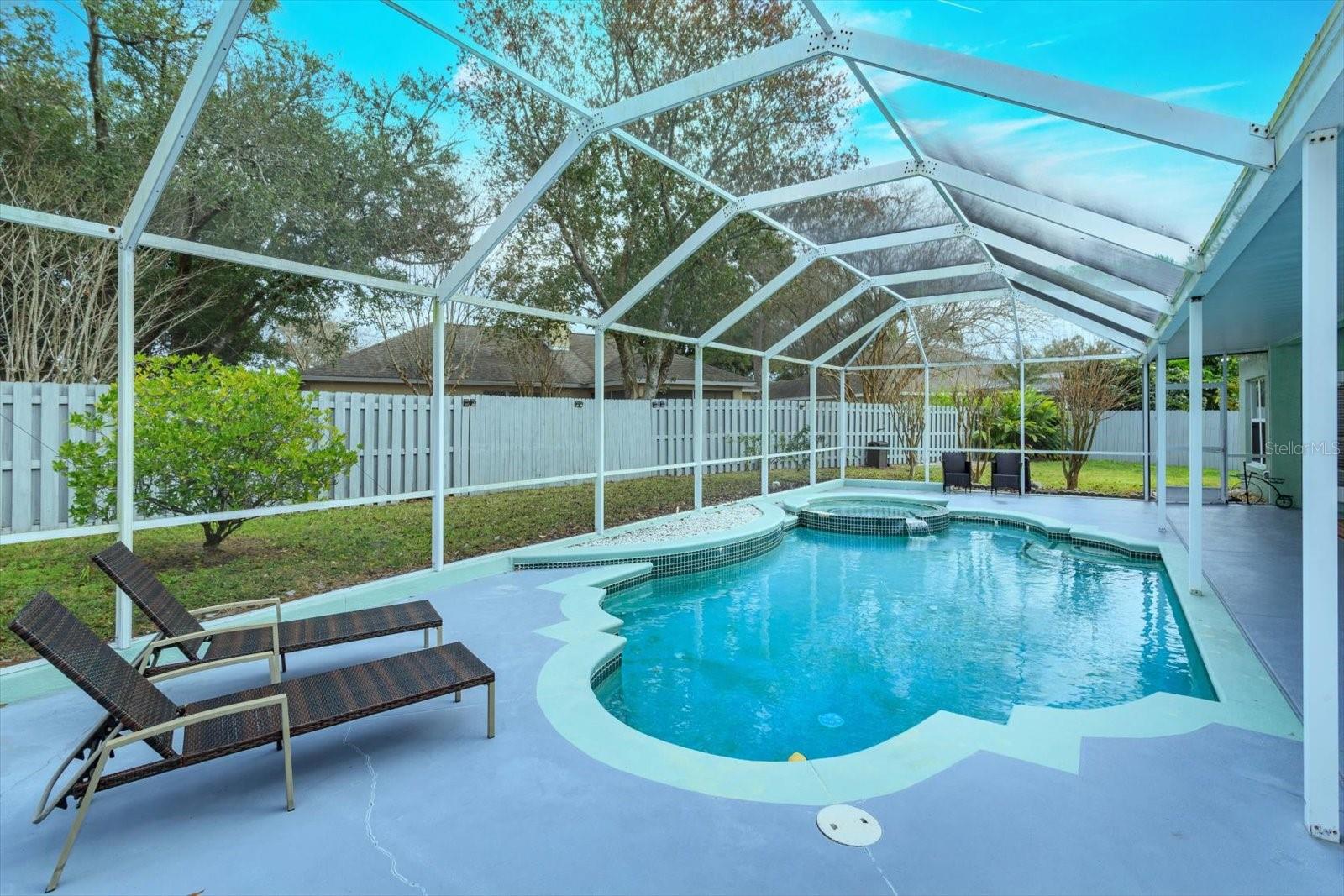 Image 24 of 25 For 1816 Sparkling Water Circle