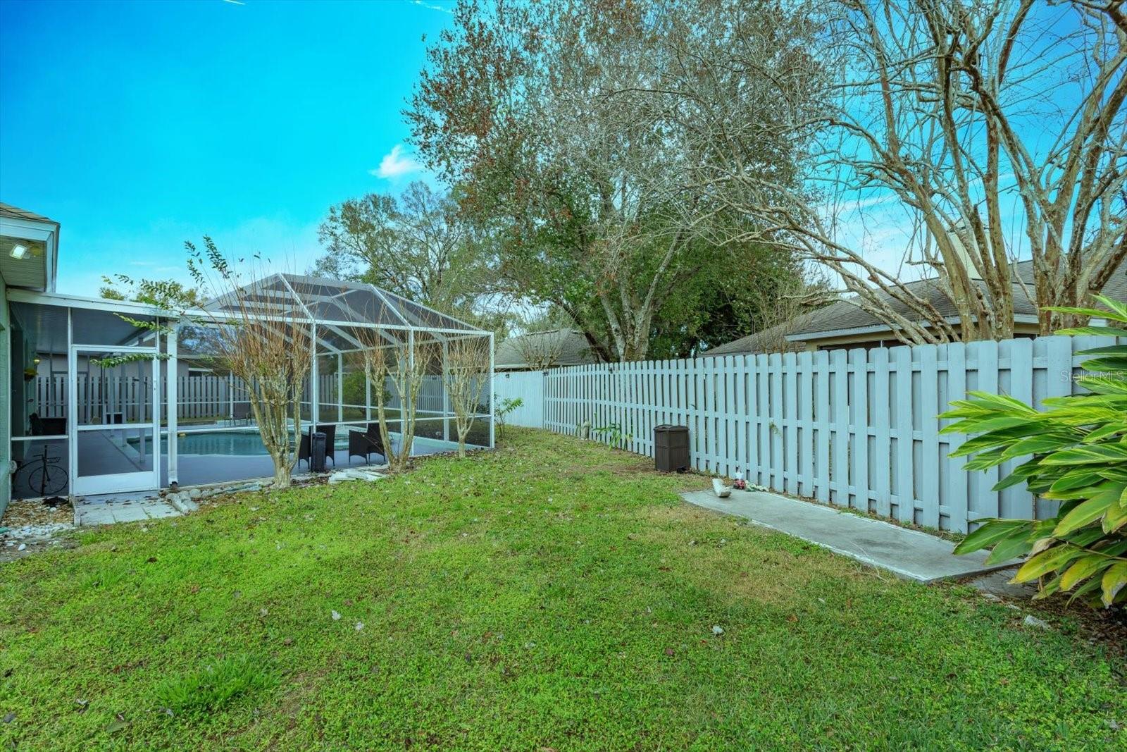 Image 25 of 25 For 1816 Sparkling Water Circle