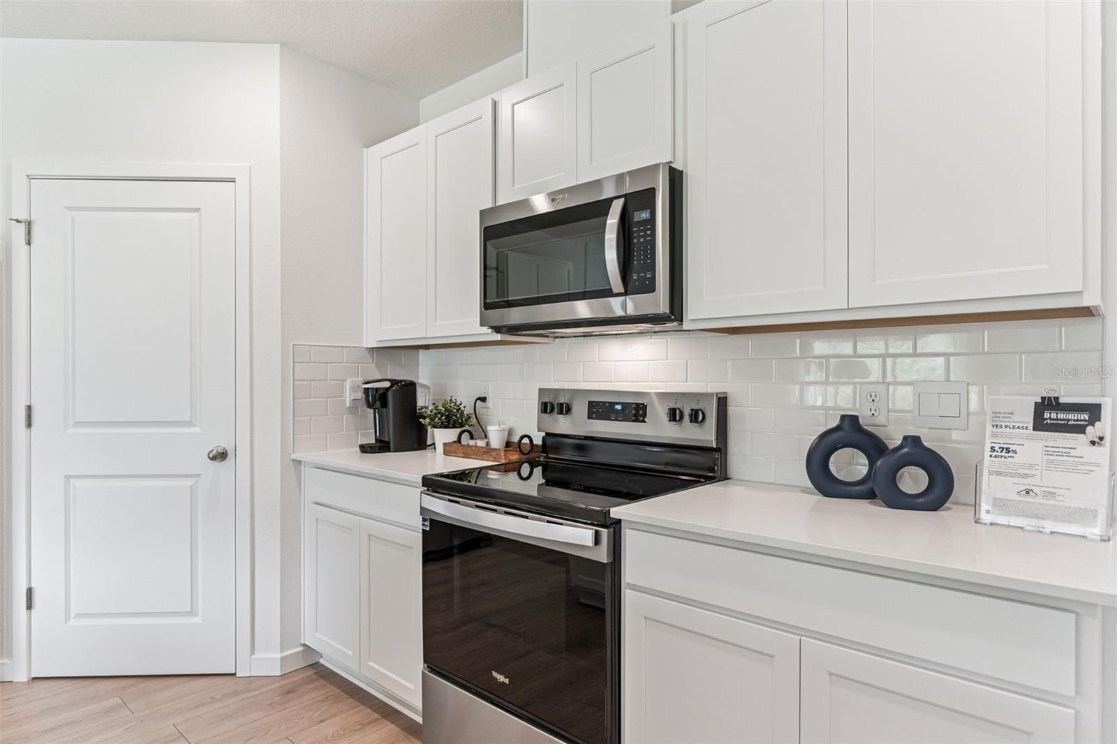 Image 12 of 42 For 3922 Royal Azalea Way