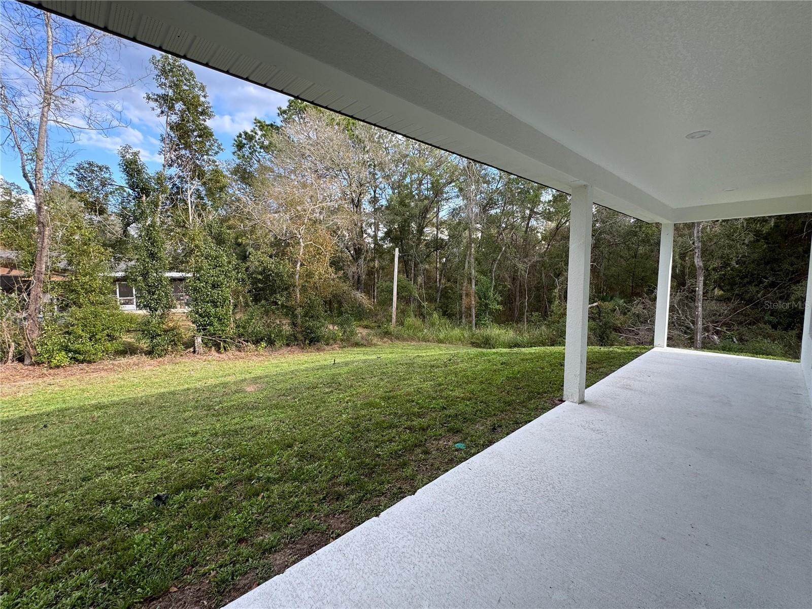 Image 8 of 19 For 8511 Golfview Drive