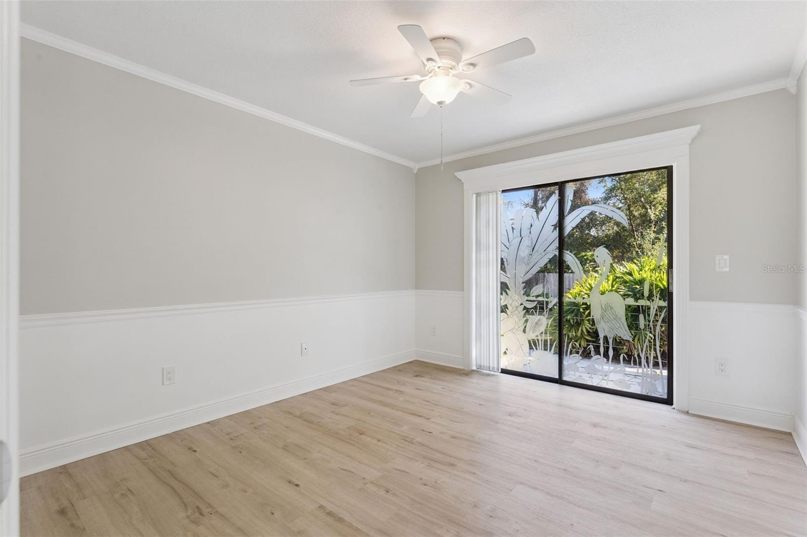 Image 22 of 48 For 305 Chase Court