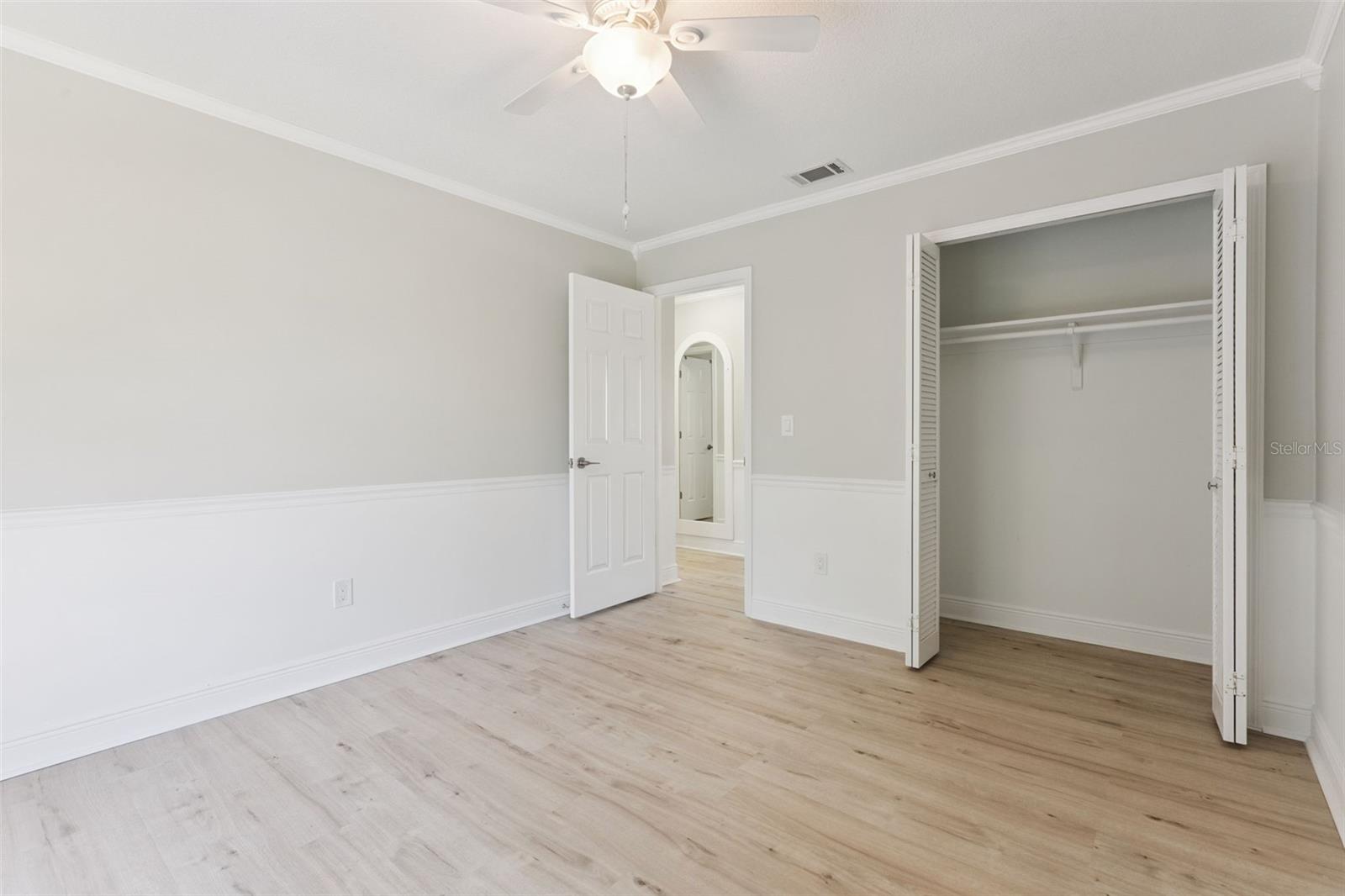 Image 25 of 48 For 305 Chase Court