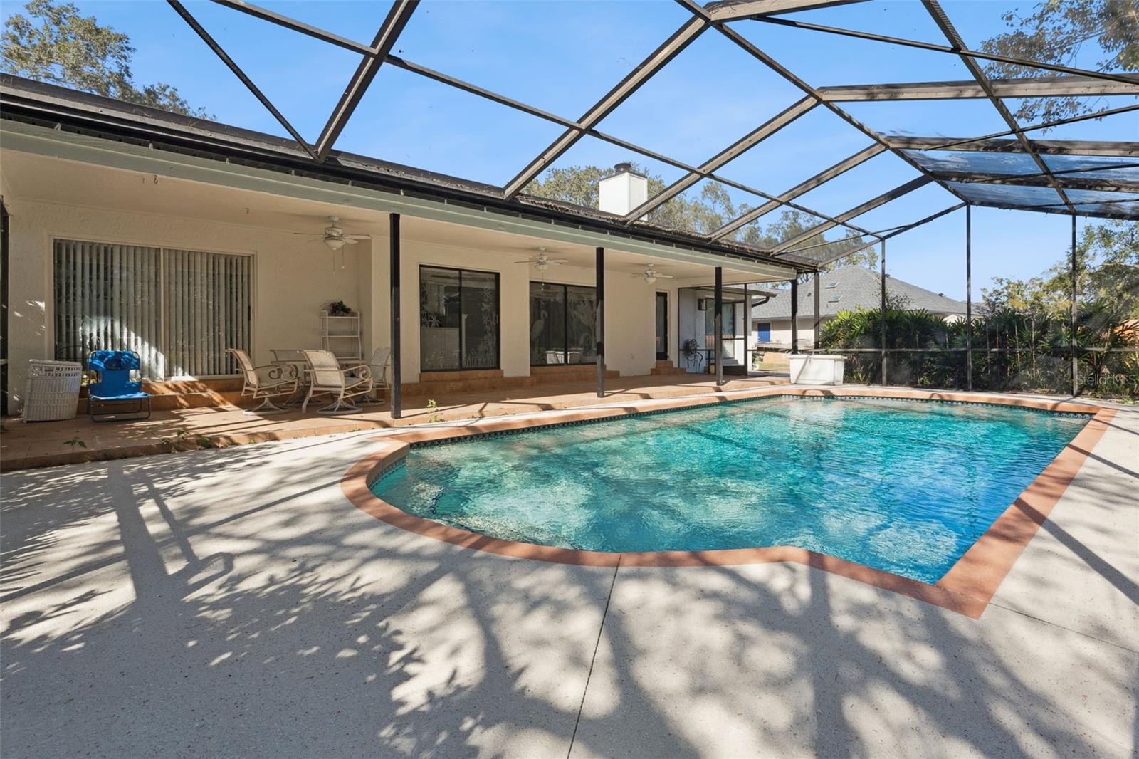 Image 30 of 48 For 305 Chase Court