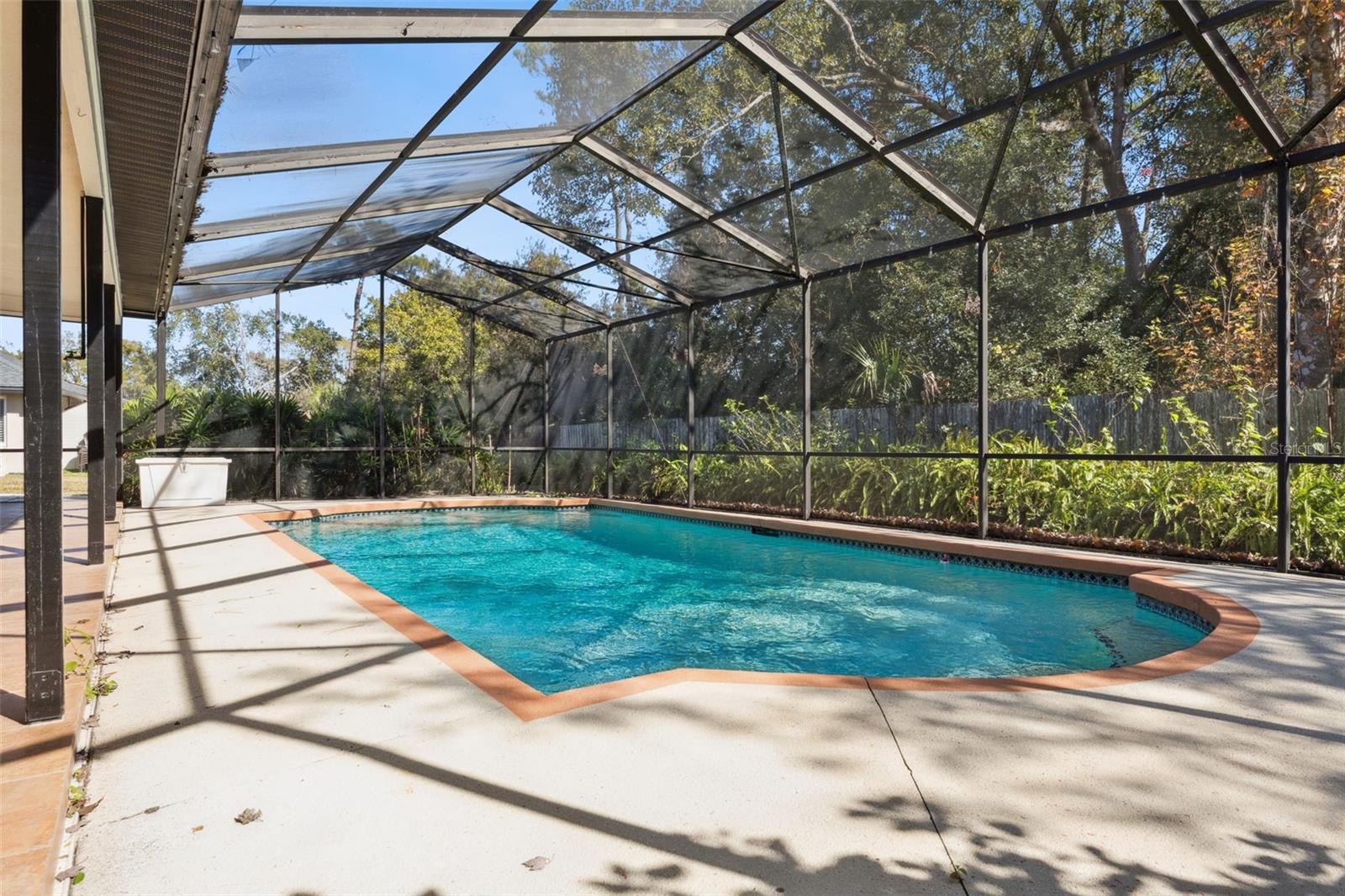 Image 31 of 48 For 305 Chase Court