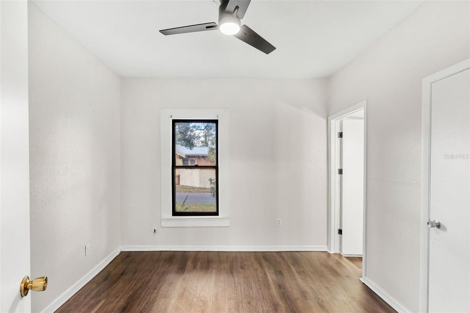 Image 13 of 36 For 201 Holly Avenue