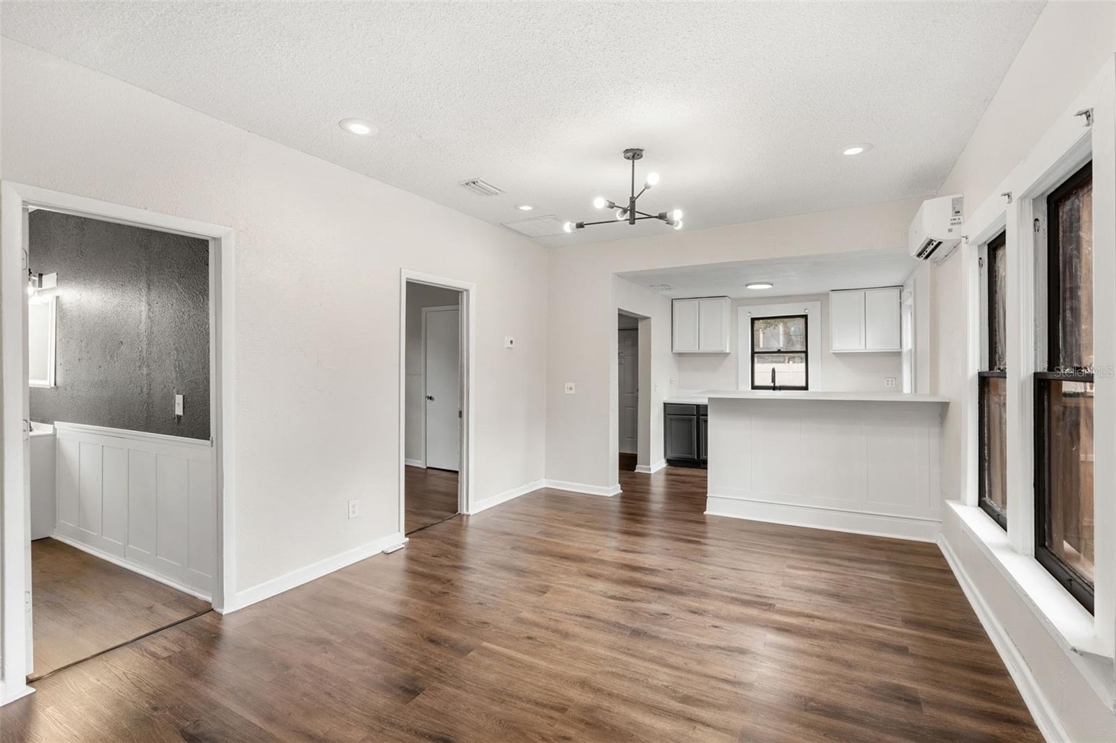 Image 19 of 36 For 201 Holly Avenue