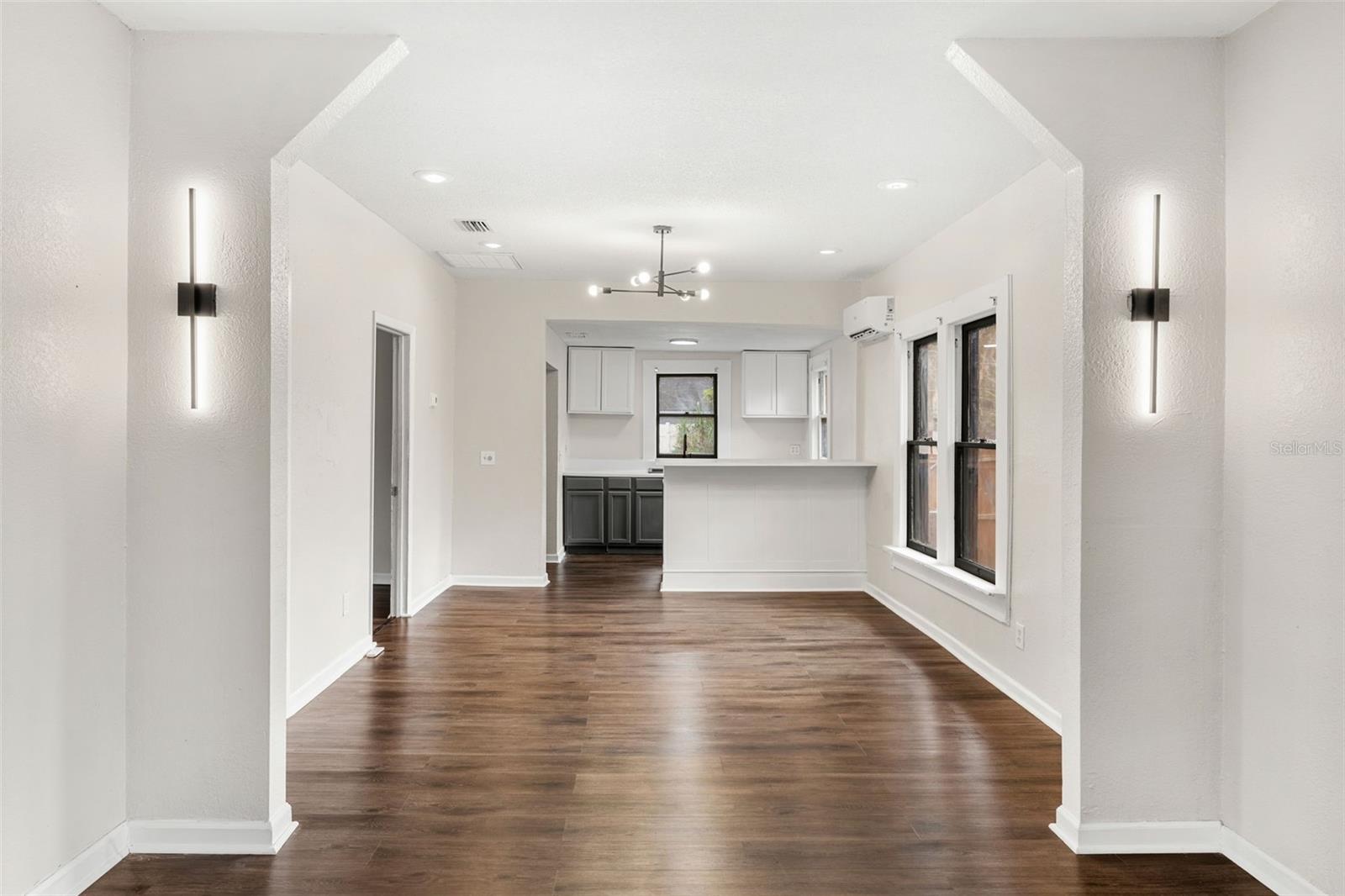 Image 5 of 36 For 201 Holly Avenue