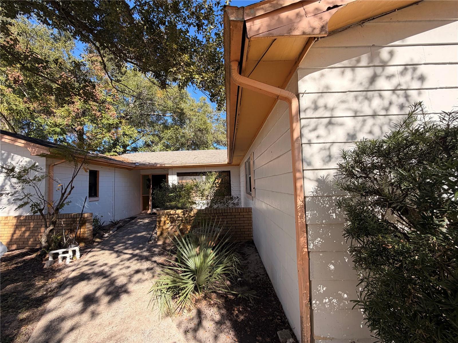 Image 2 of 4 For 6411 Sagewood Drive