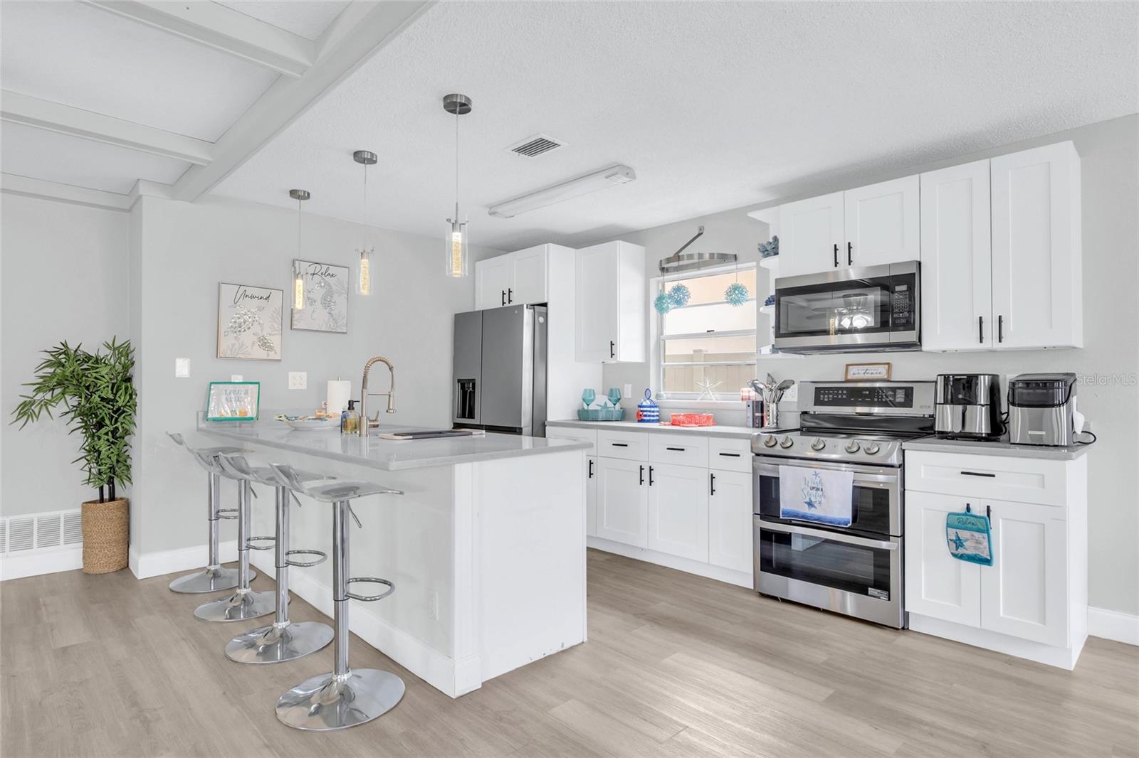 Image 12 of 48 For 2952 Carriage Drive