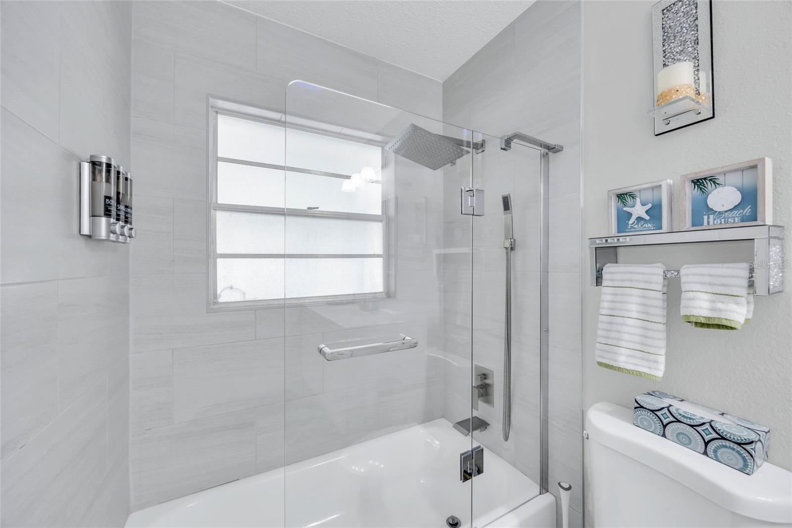 Image 20 of 48 For 2952 Carriage Drive