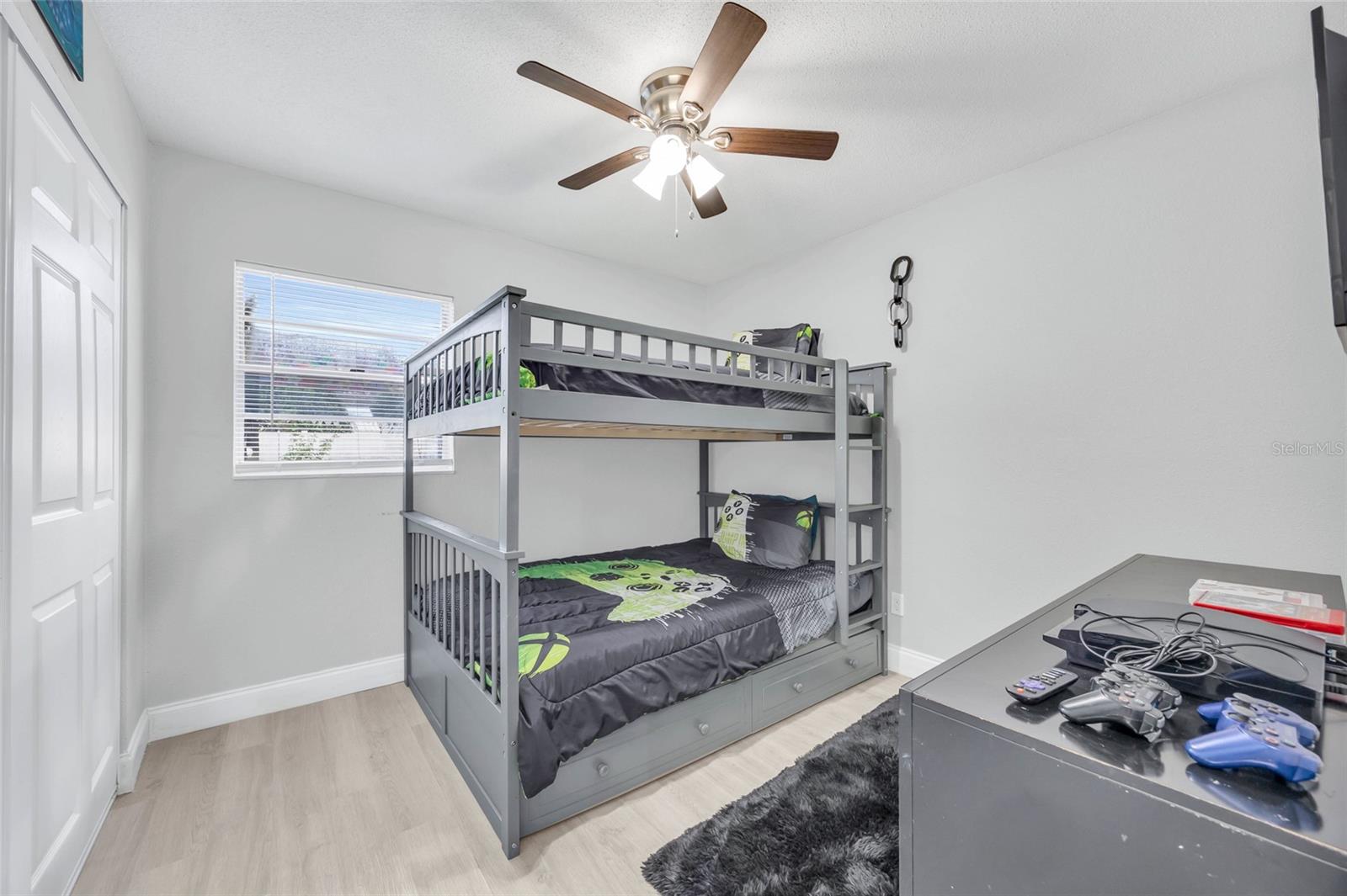 Image 32 of 48 For 2952 Carriage Drive