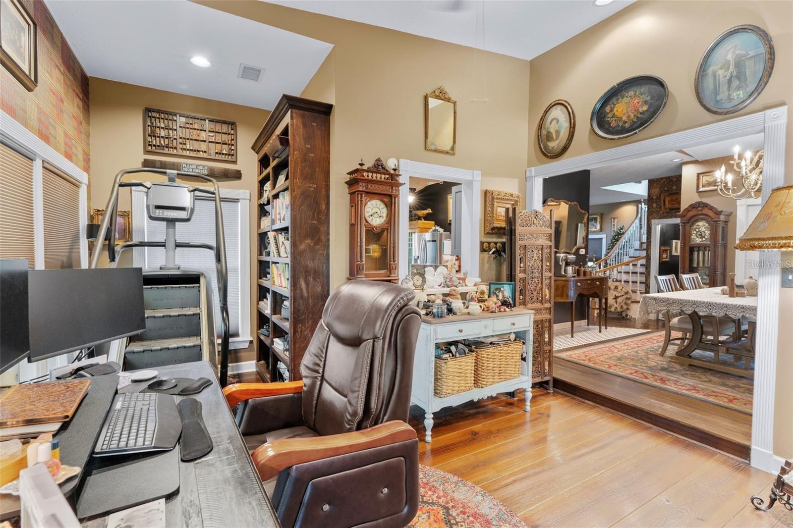 Image 14 of 57 For 126 Palmetto Avenue