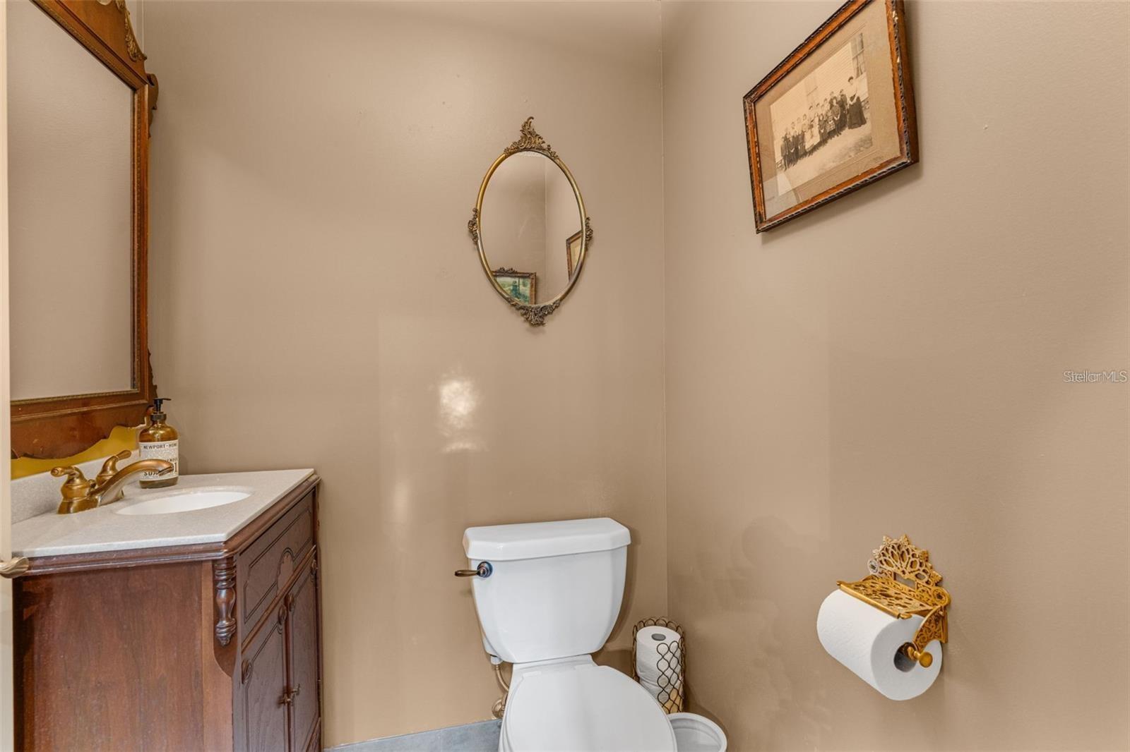 Image 20 of 57 For 126 Palmetto Avenue