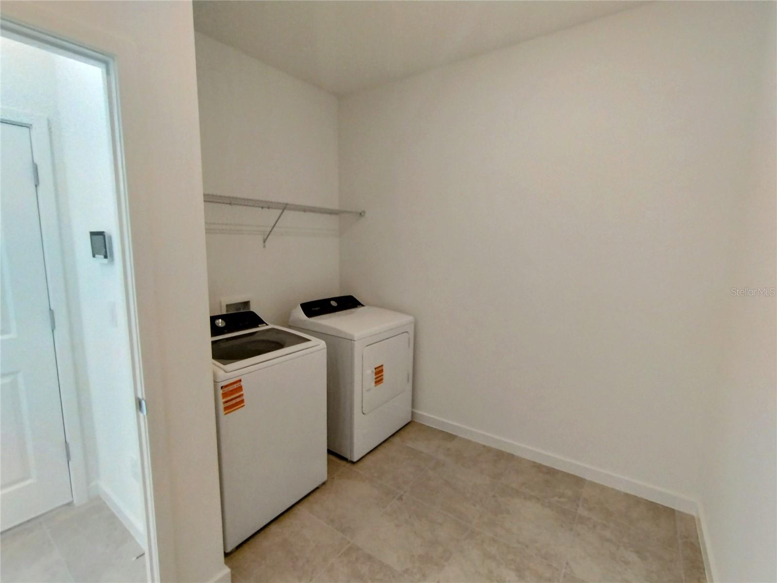 Image 11 of 37 For 33325 Binding Ties Lane