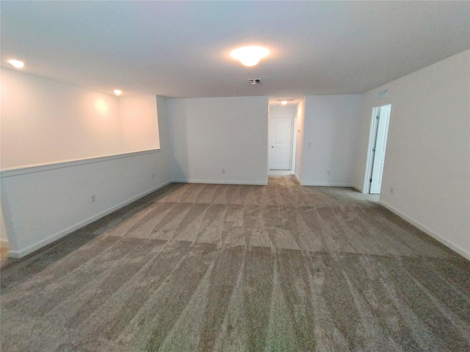 Image 17 of 37 For 33325 Binding Ties Lane