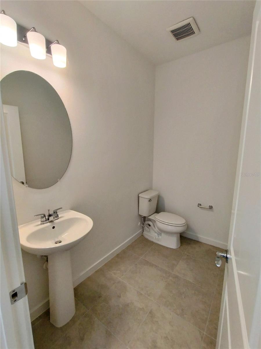 Image 5 of 37 For 33325 Binding Ties Lane