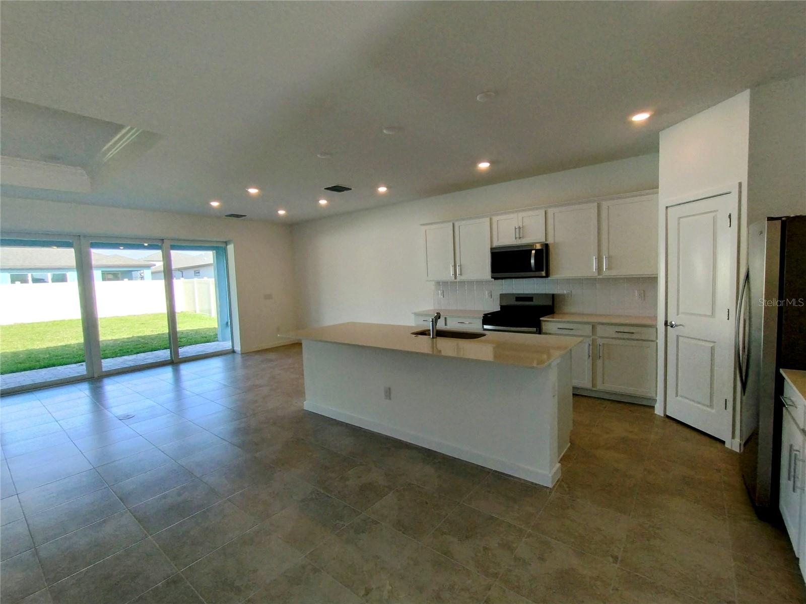 Image 6 of 37 For 33325 Binding Ties Lane