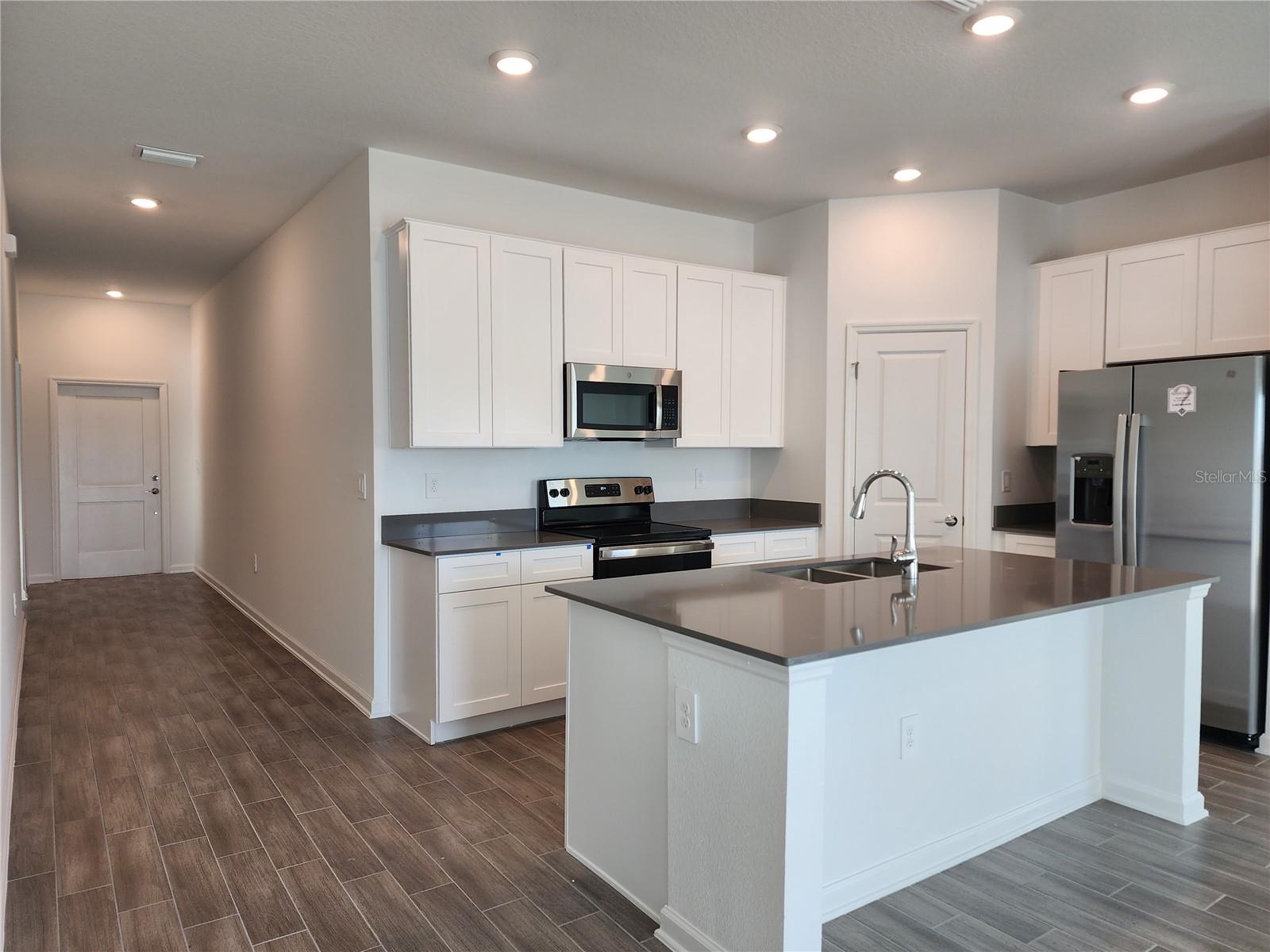 Image 5 of 15 For 5330 Preserve Boulevard