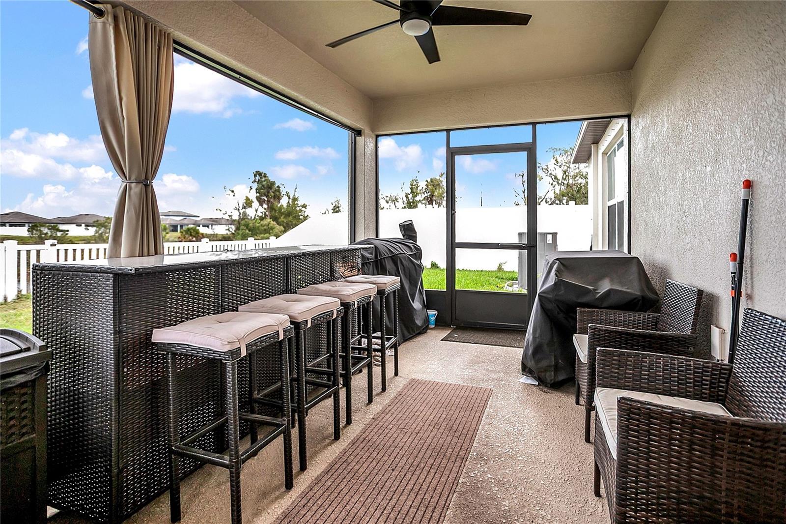 Image 22 of 38 For 906 Swaying Sawgrass Avenue