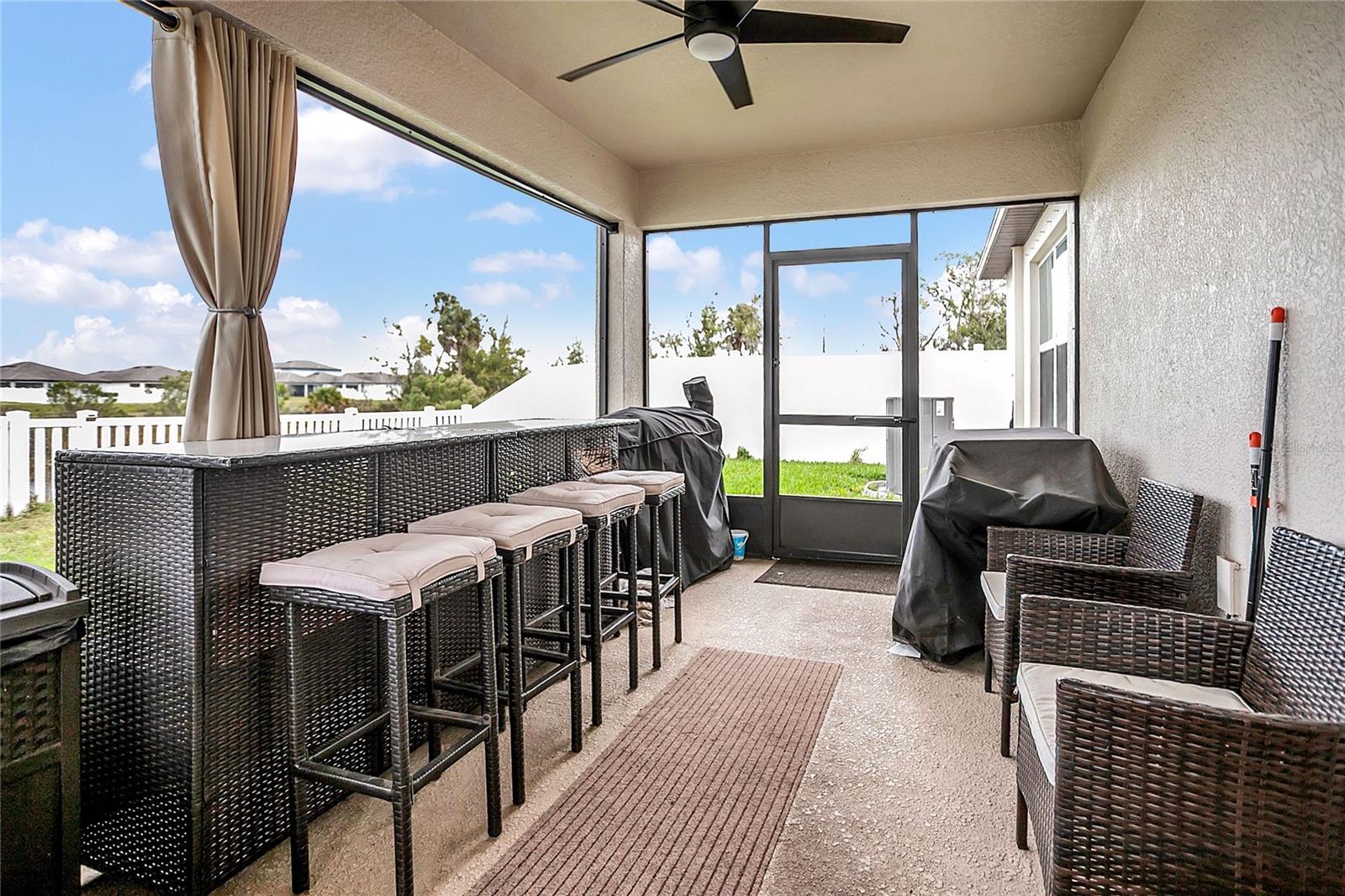 Image 23 of 38 For 906 Swaying Sawgrass Avenue