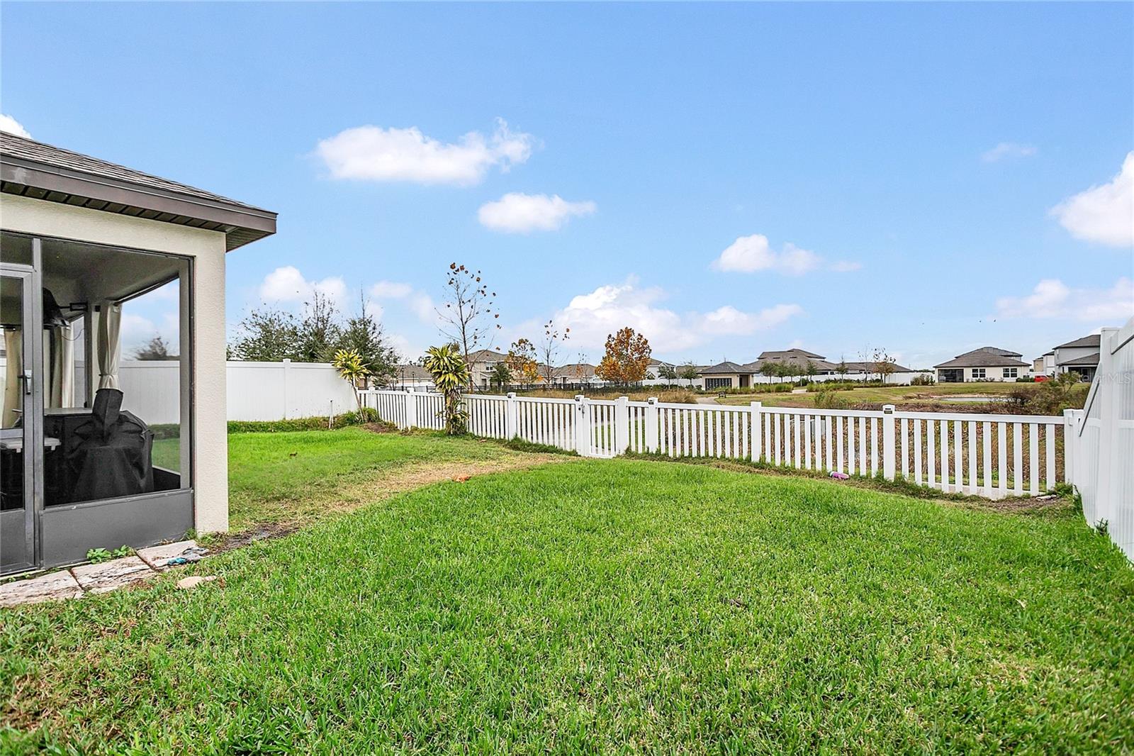 Image 26 of 38 For 906 Swaying Sawgrass Avenue