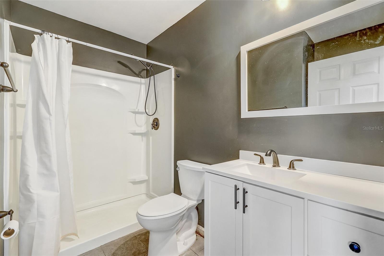 Image 16 of 19 For 2590 State Road 46