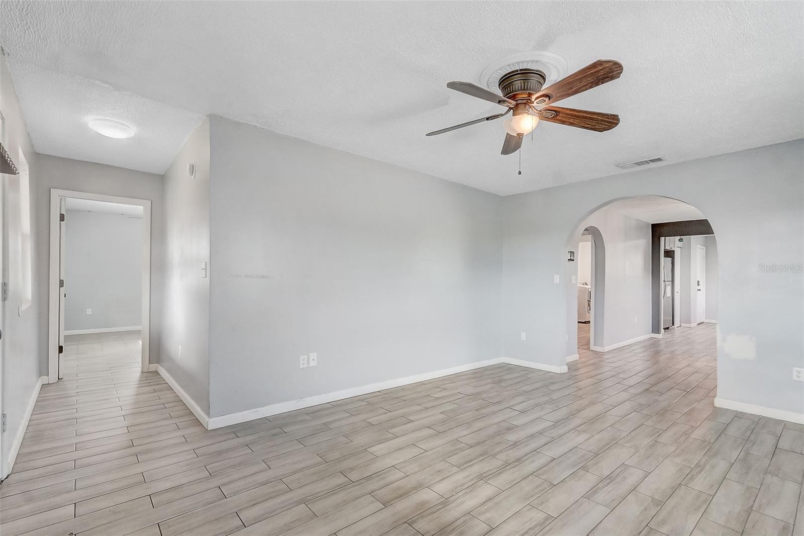 Image 5 of 19 For 2590 State Road 46