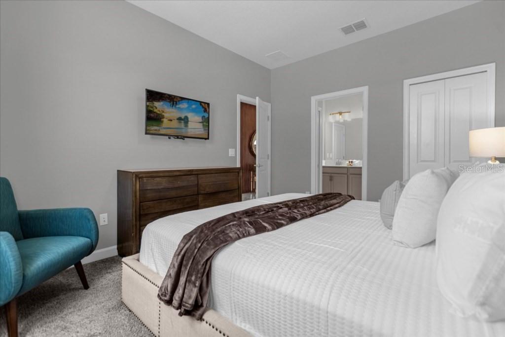 Image 21 of 59 For 2931 Fable Street