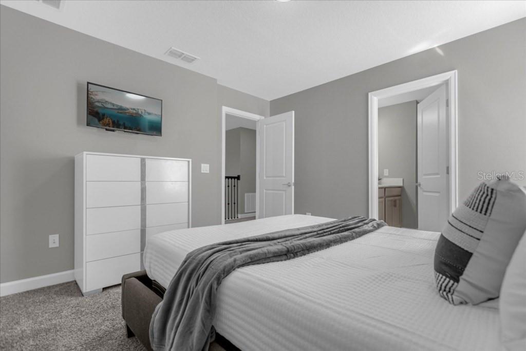 Image 29 of 59 For 2931 Fable Street