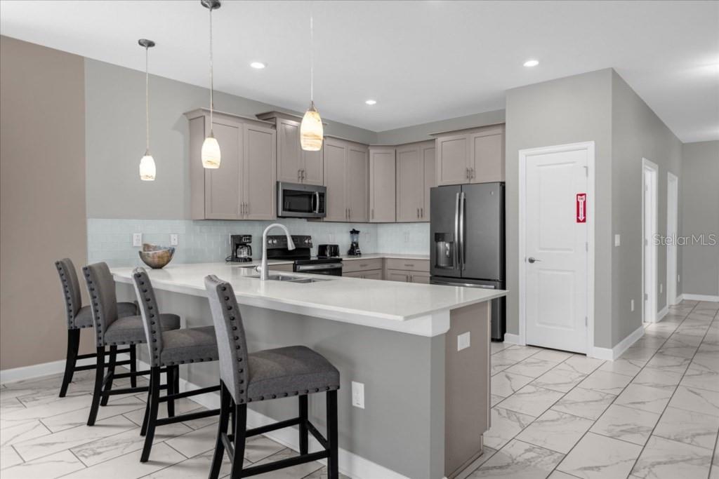 Image 6 of 59 For 2931 Fable Street