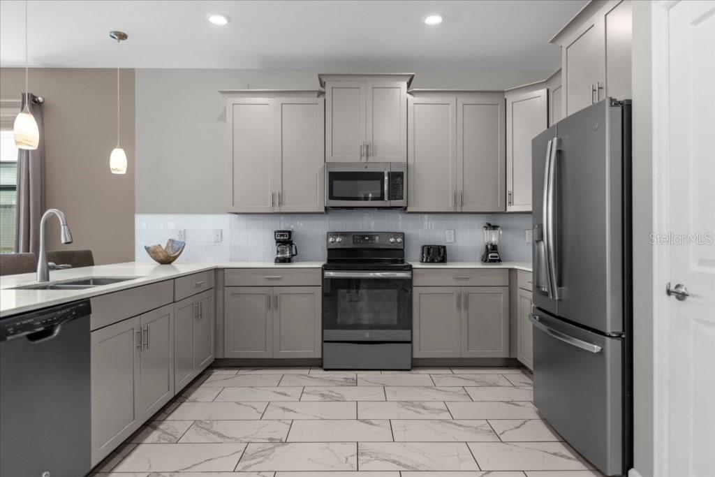 Image 7 of 59 For 2931 Fable Street