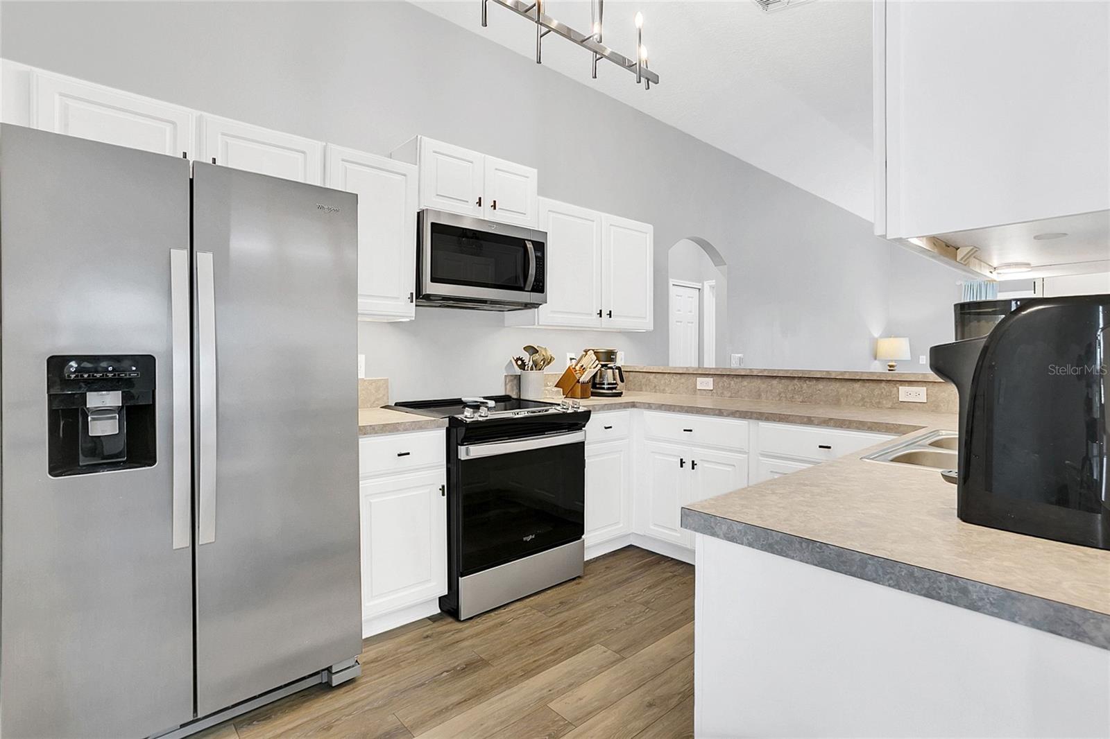 Image 12 of 31 For 1367 Willow Crest Dr