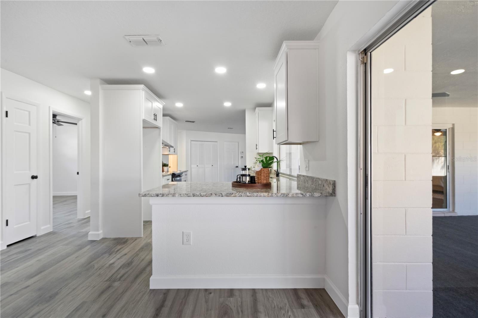 Image 12 of 32 For 5923 Stratton Lane