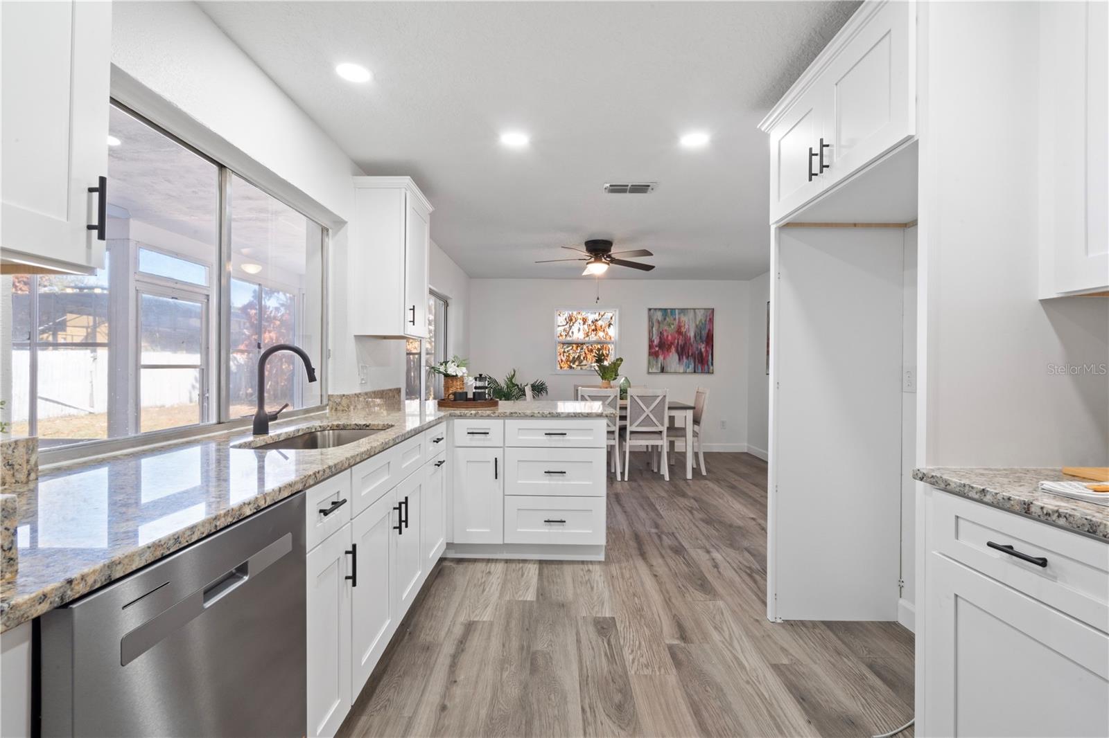 Image 8 of 32 For 5923 Stratton Lane