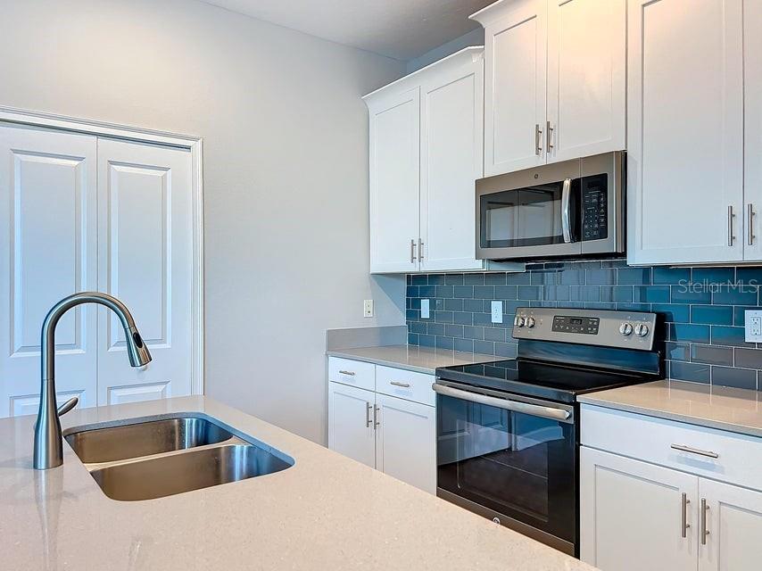 Image 28 of 76 For 11900 Sonnet Avenue