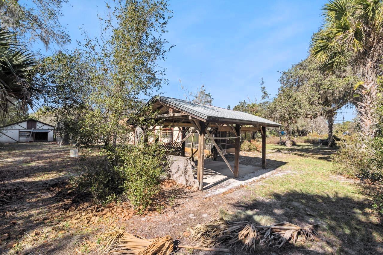 Image 18 of 38 For 301 Shady Woods Road