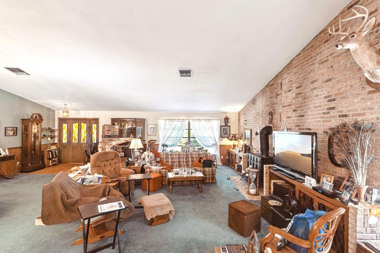 Image 3 of 38 For 301 Shady Woods Road