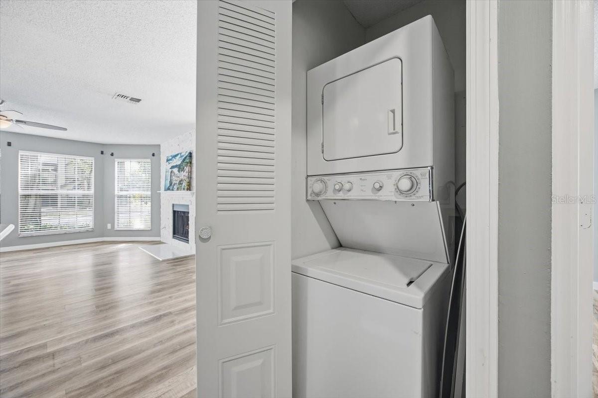 Image 18 of 22 For 943 Bakewell Court 103