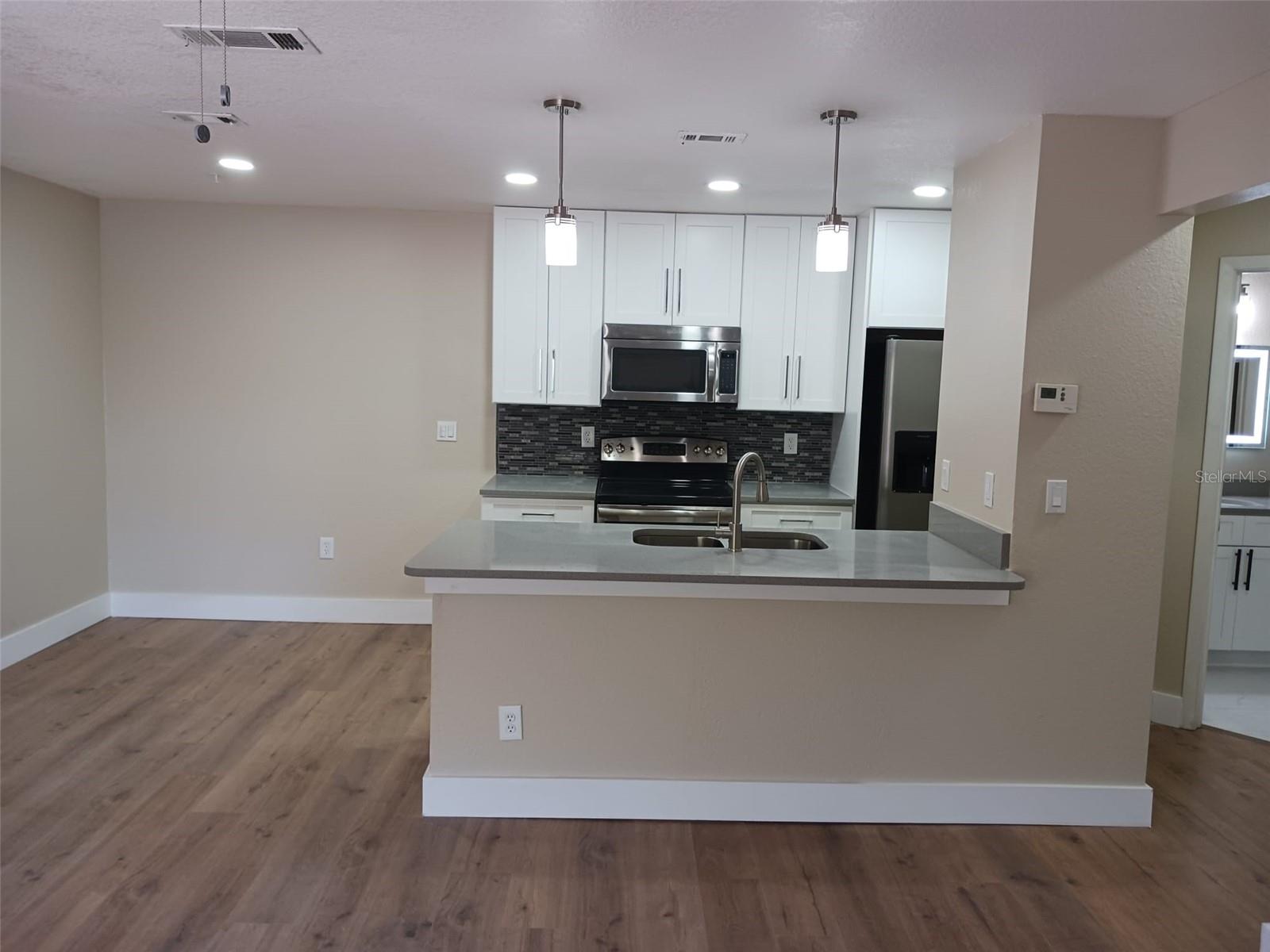 Image 10 of 21 For 623 Dory Lane 306