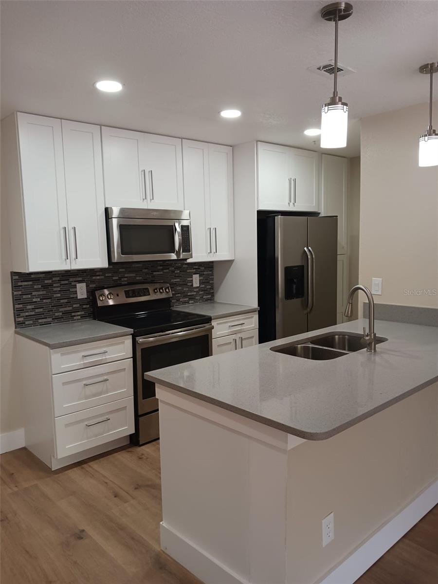 Image 12 of 21 For 623 Dory Lane 306