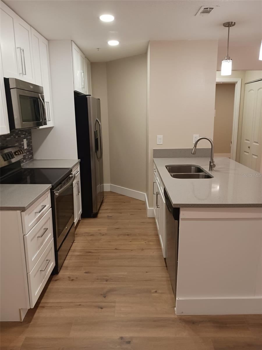 Image 15 of 21 For 623 Dory Lane 306