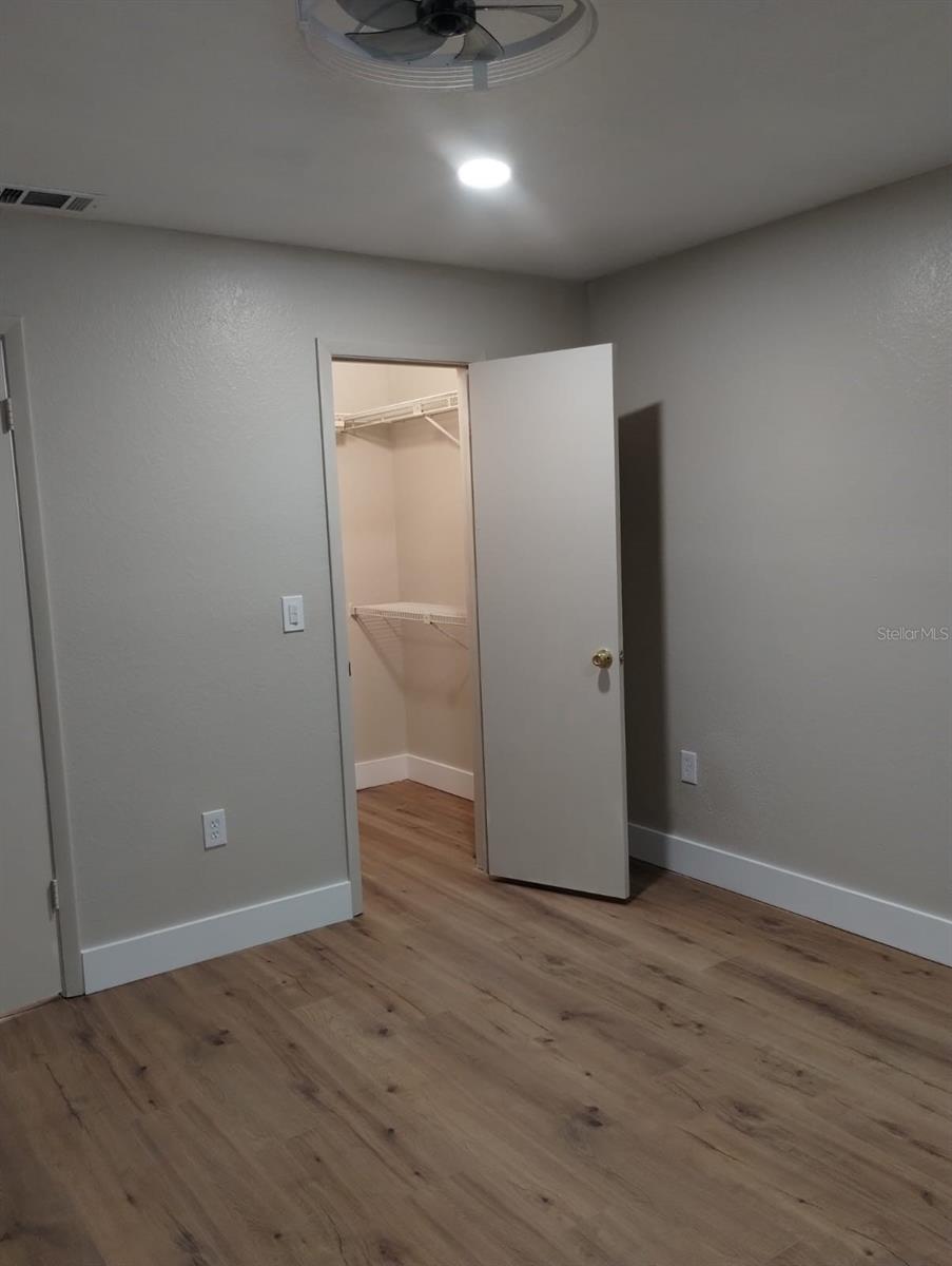 Image 19 of 21 For 623 Dory Lane 306