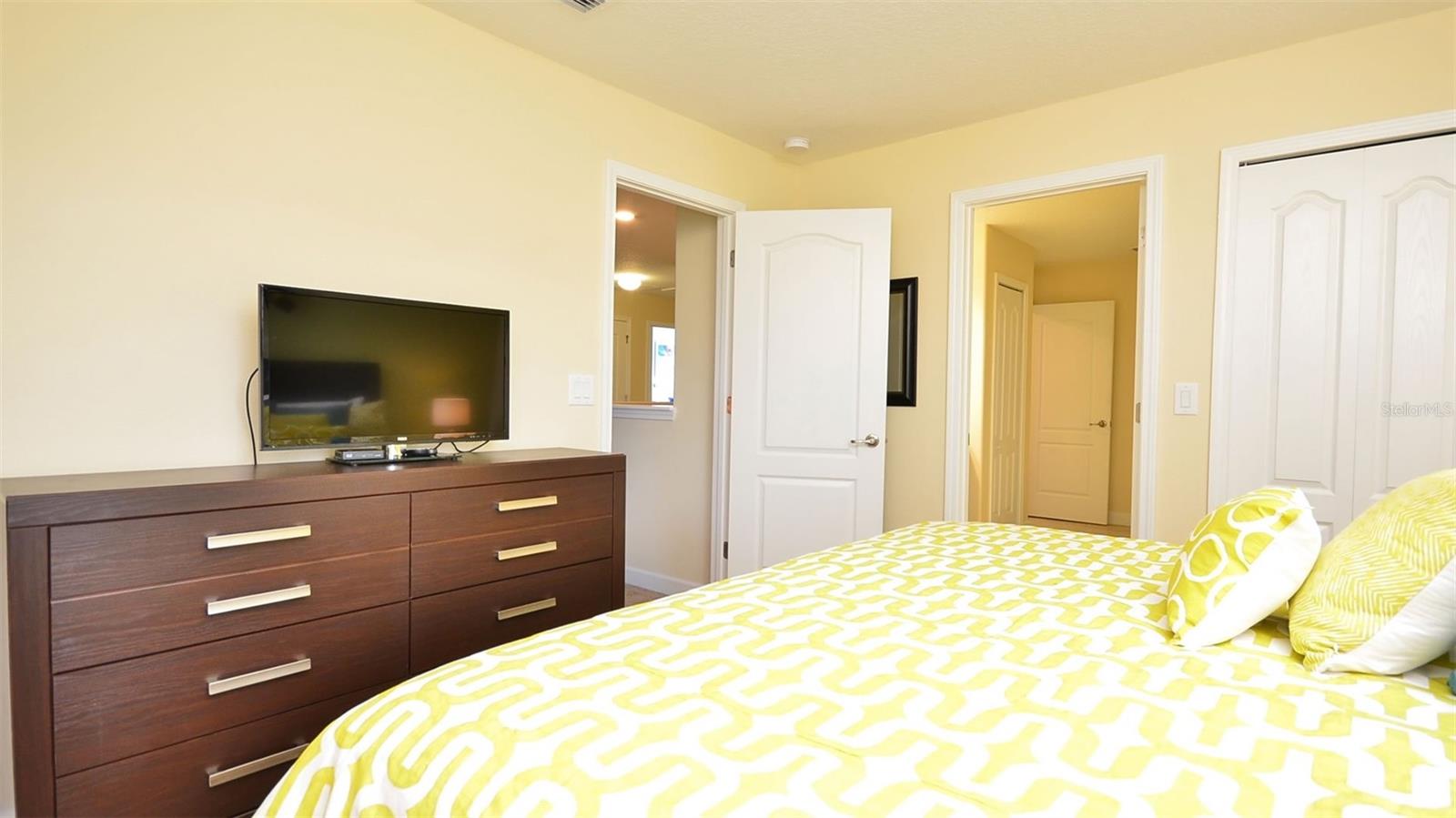 Image 24 of 63 For 1424 Rolling Fairway Drive