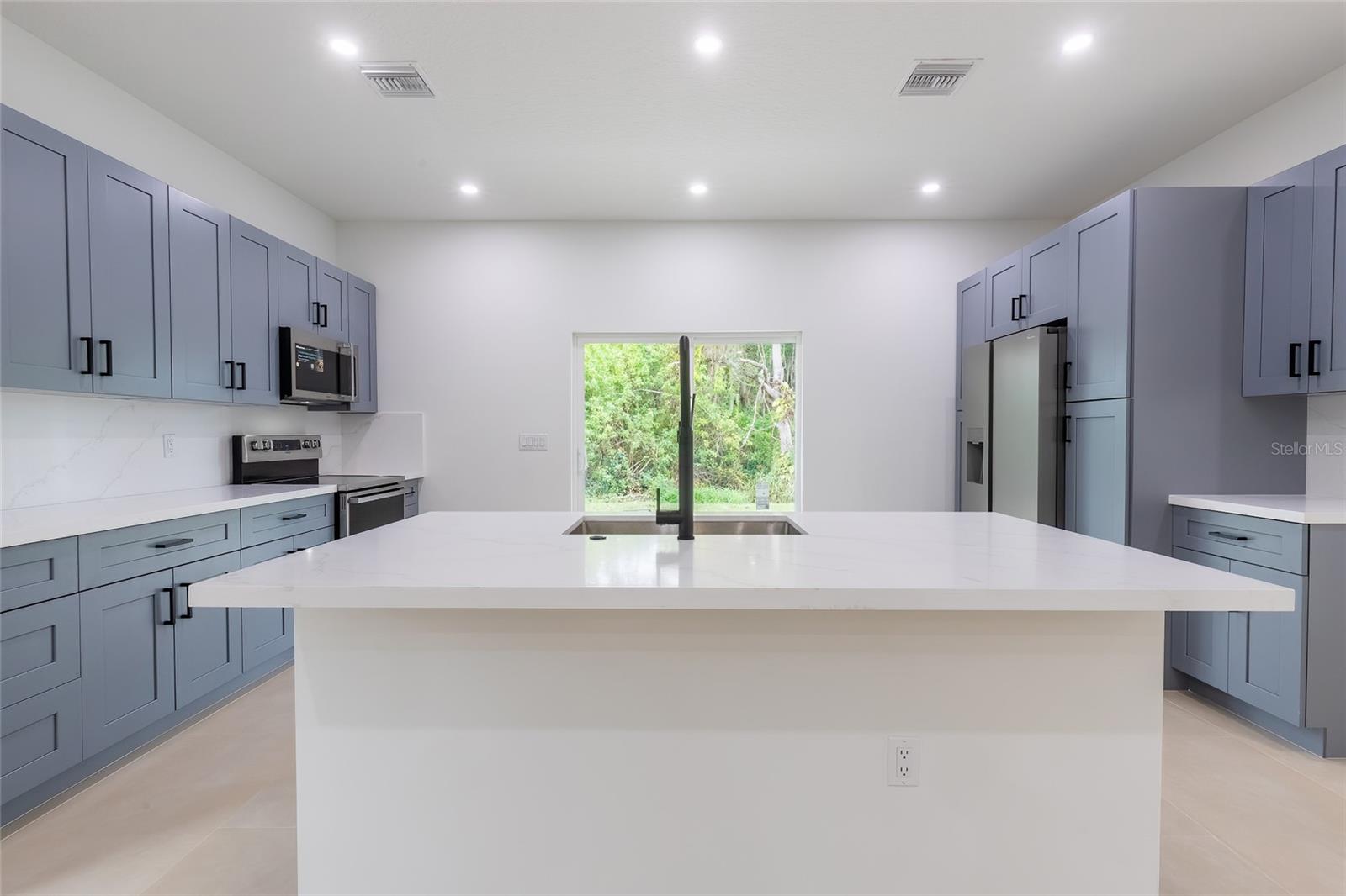 Image 8 of 80 For 3817 Wild Violet Avenue