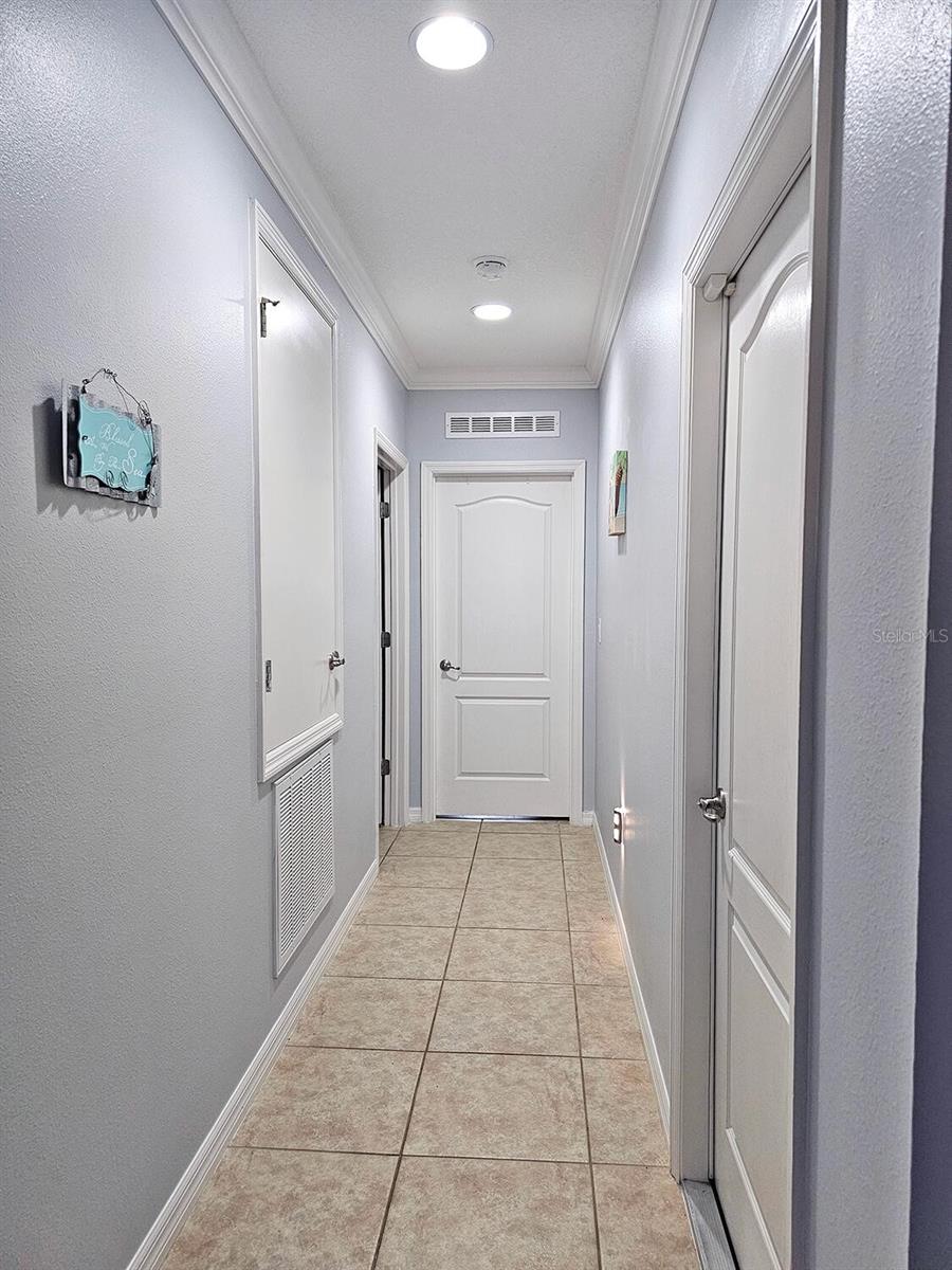 Image 25 of 35 For 934 Worcester Lane